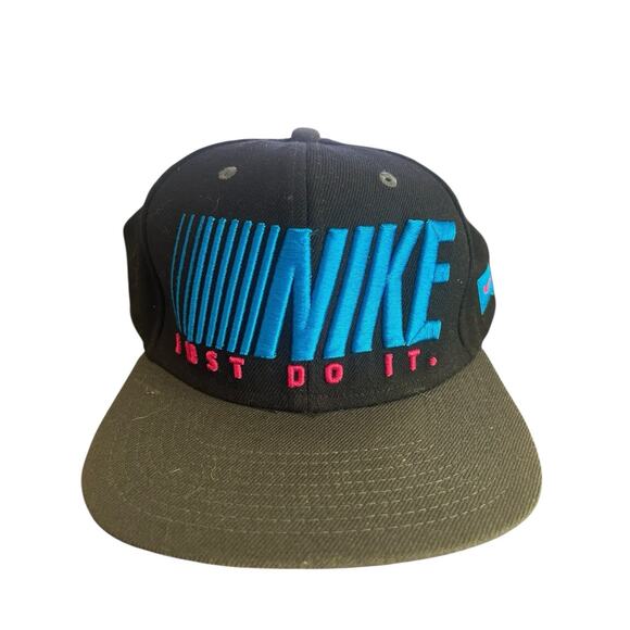Nike Just Do It SnapBack Hat One Size Fits Most spell out black/gray - Picture 1 of 4